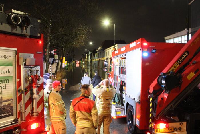 Straten onder water door springtij