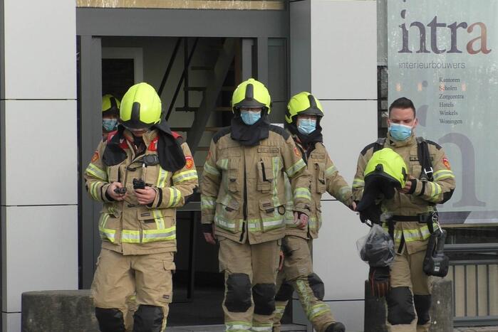 Brandweer controleert zaagmachine