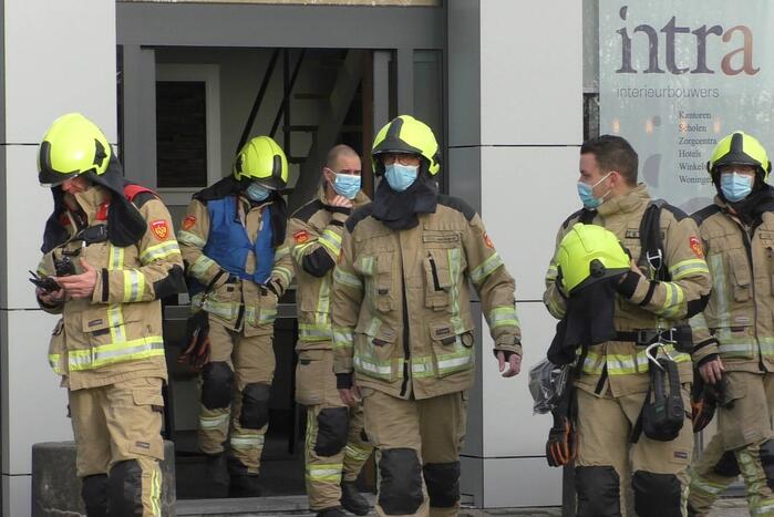 Brandweer controleert zaagmachine