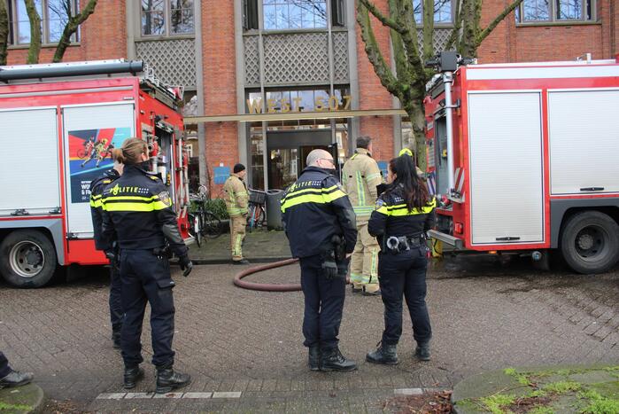 Appartementencomplex vol rook door hevige brand