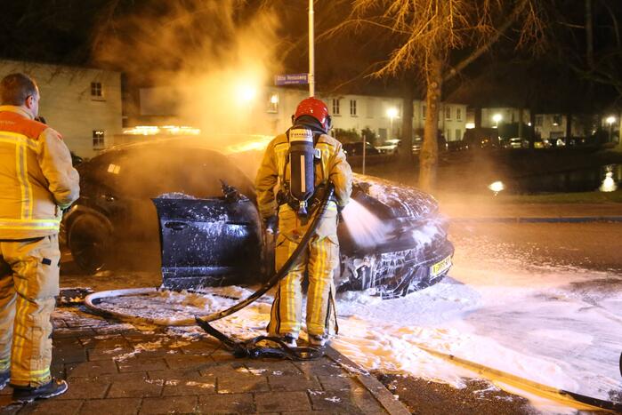 Peperdure Lamborghini Urus verwoest door brand