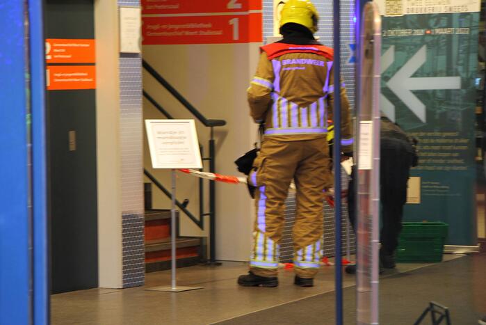 Bibliotheek ontruimd door brand