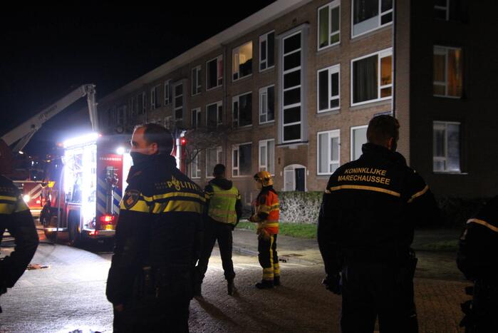 Grote brand in kelder van flatgebouw