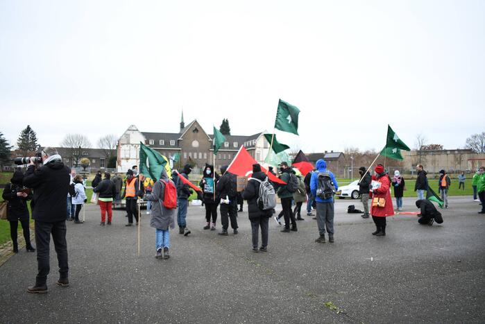 Demonstratie voor behoud van het Sterrebos