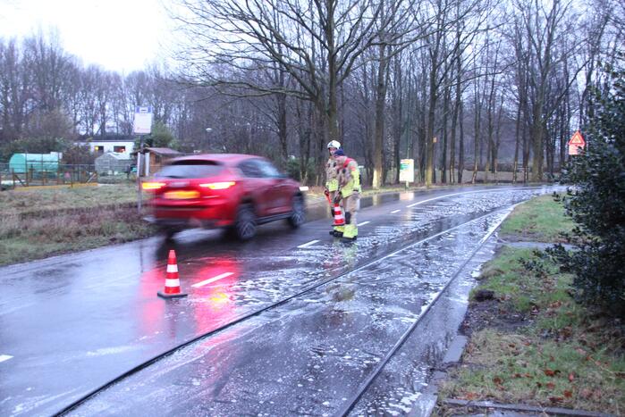 Kilometers lang oliespoor zorgt voor gevaarlijke situatie