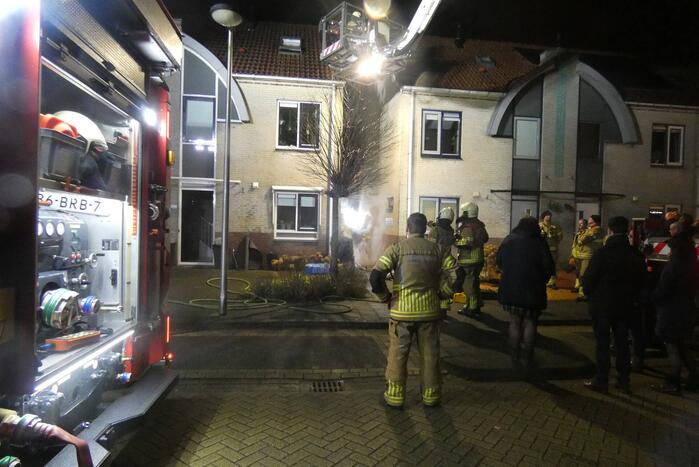 Lastige brand in spouwmuur