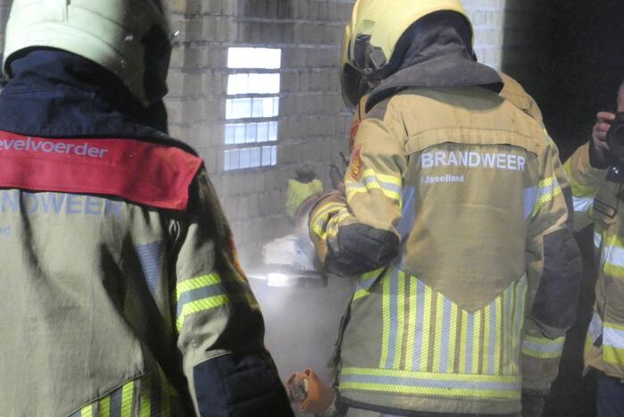 Lastige brand in spouwmuur