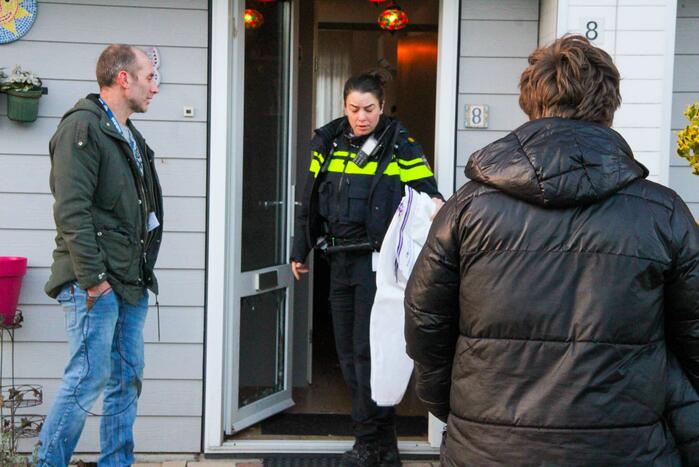 Politie onderzoekt inbraak in woning