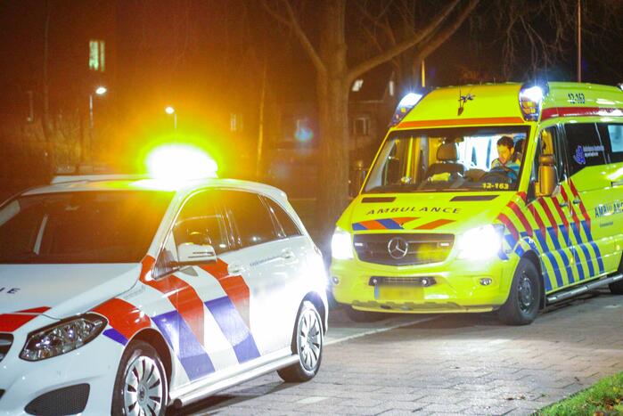 Auto raakt bijna te water