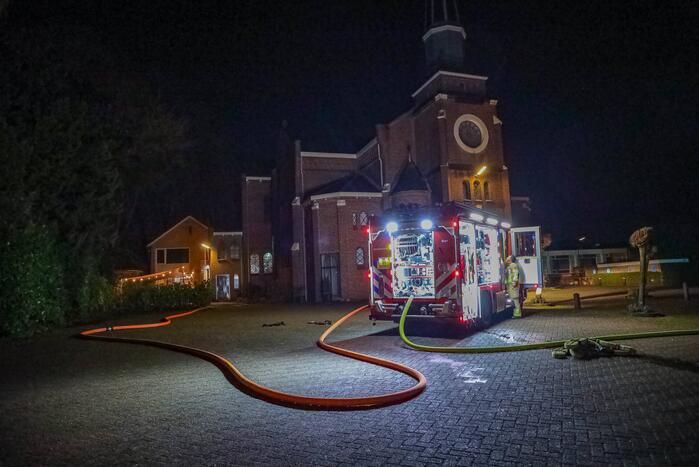 Brandweer ingezet voor brand in kerk