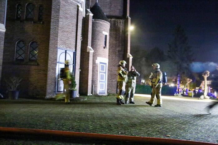 Brandweer ingezet voor brand in kerk