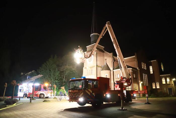 Brandweer ingezet voor brand in kerk
