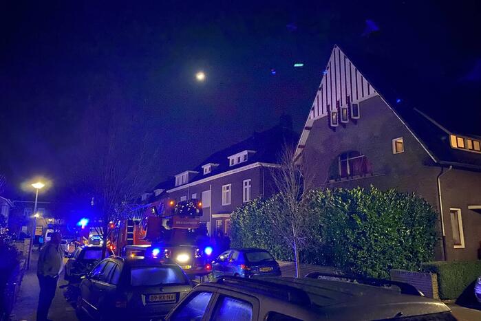 Persoon gecontroleerd na woningbrand