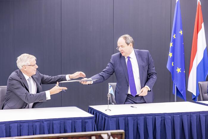 Ceremoniële overdracht ministerie van Financiën