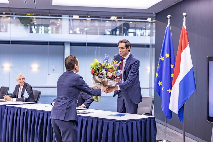 Ceremoniële overdracht ministerie van Financiën