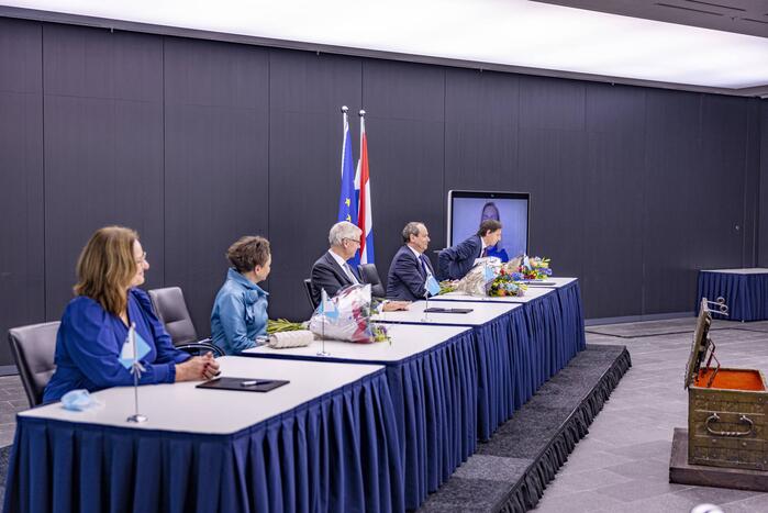 Ceremoniële overdracht ministerie van Financiën