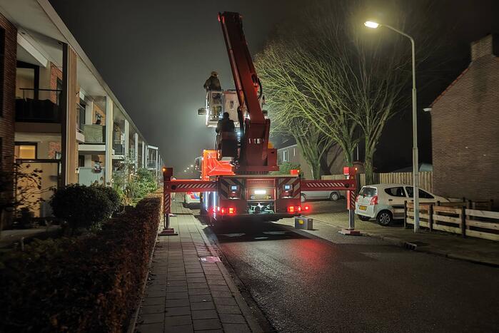 Brand in schoorsteen van woning