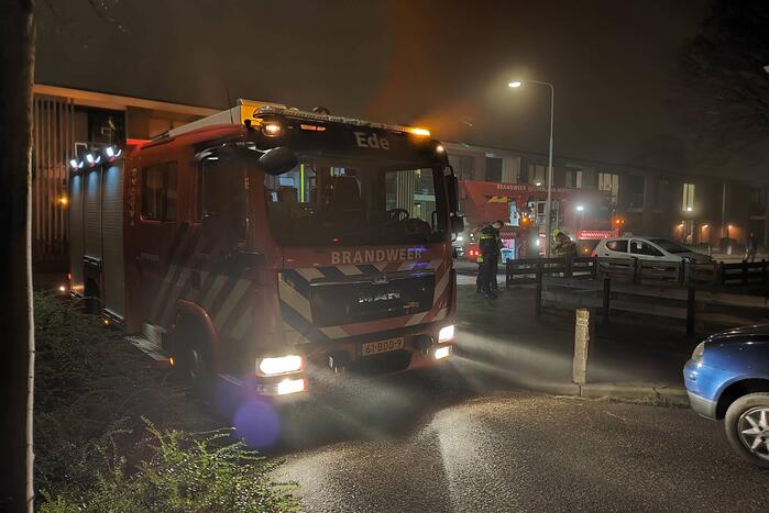 Brand in schoorsteen van woning