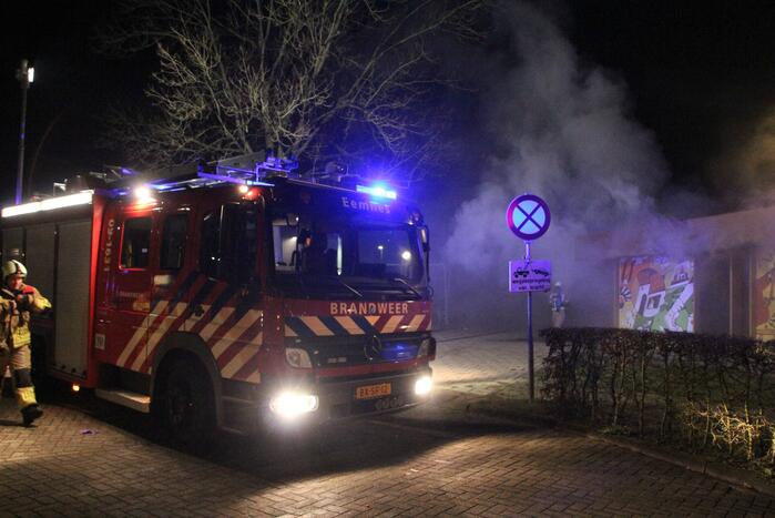 Veel rook en vuur bij jongerencentrum