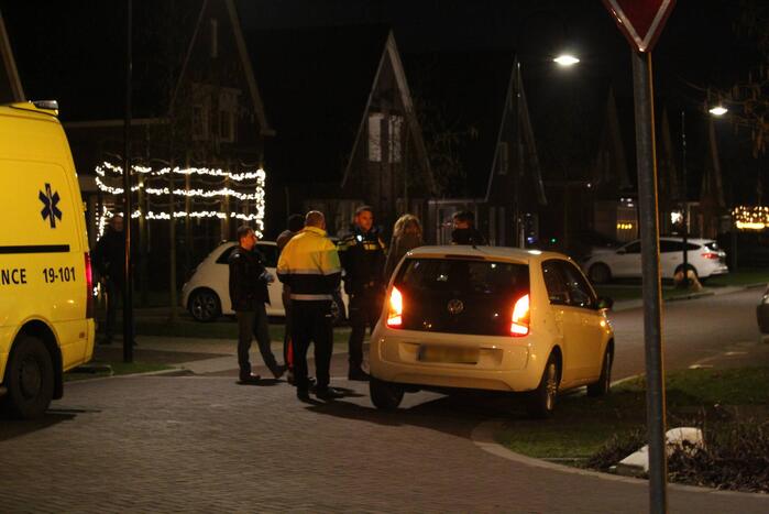 Voetganger gewond door botsing met personenauto