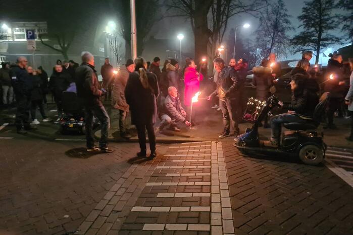 Tientallen mensen bij demonstratie Nederland in Verzet