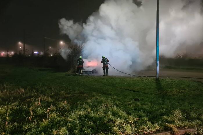 Flinke rookontwikkeling door brand in personauto