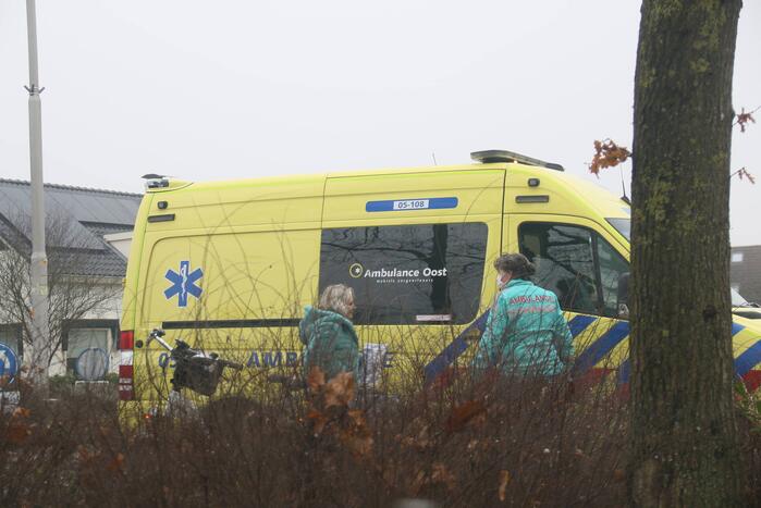 Fietsster aangereden op rotonde