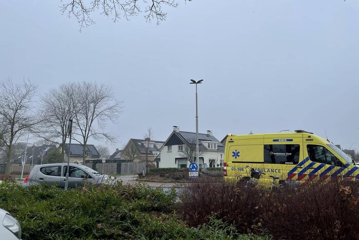 Fietsster aangereden op rotonde