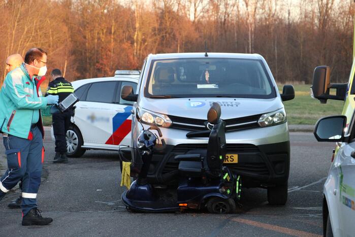 Persoon op scootmobiel gewond na ongeval