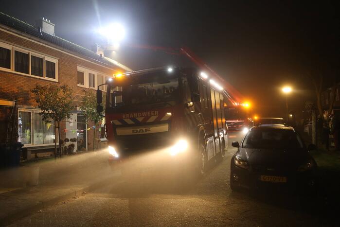 Veel rook bij schoorsteenbrand