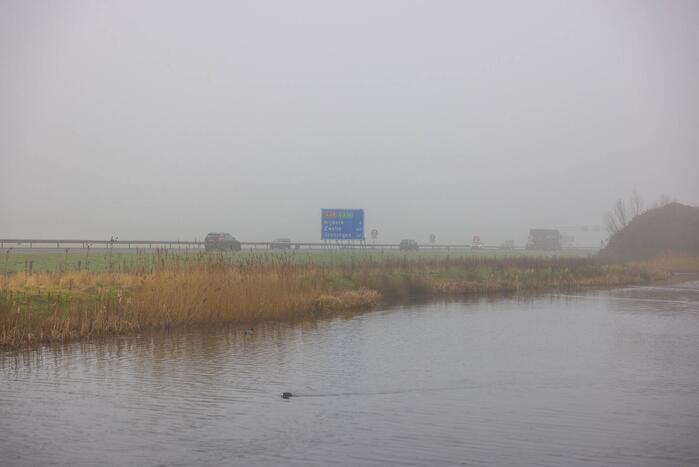 Dichte mist in midden van Nederland