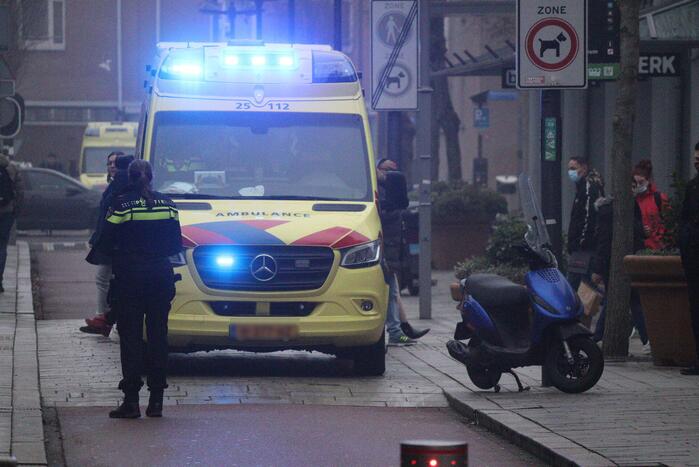 Scooterrijder en voetganger in botsing