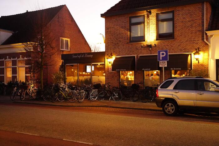 Cafés openen deuren uit protest