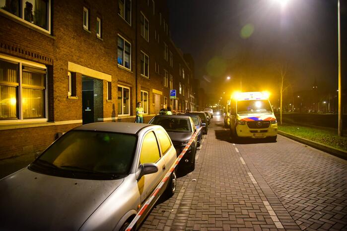 Vrouw overleden na steekpartij in woning