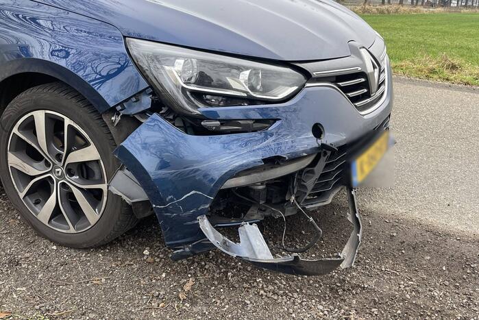 Scooterrijder belandt in sloot na crash