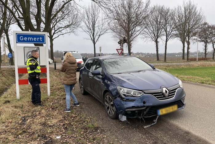 Scooterrijder belandt in sloot na crash