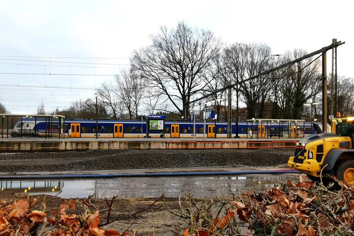 Trein botst met persoon bij NS-station