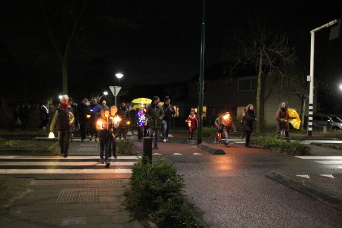 Stille lichtjes tocht door dorp