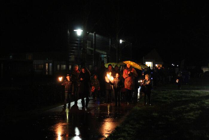 Stille lichtjes tocht door dorp