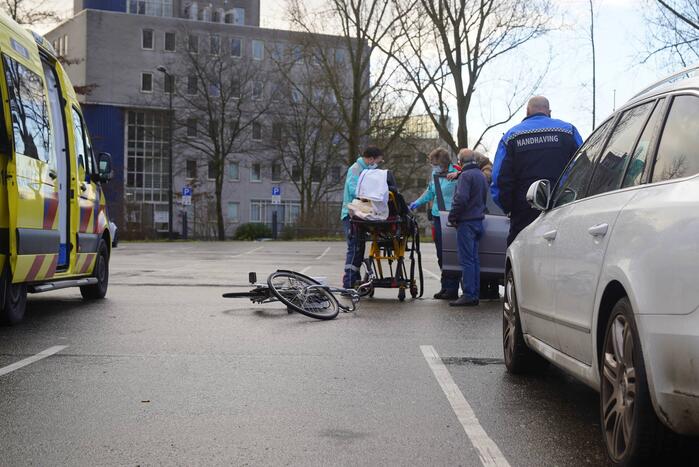 Gewonden door spekgladde parkeerplaats