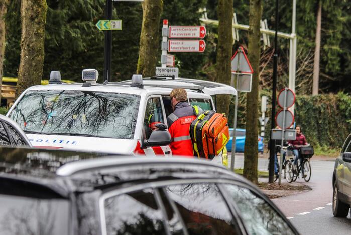 Persoon ernstig gewond na val