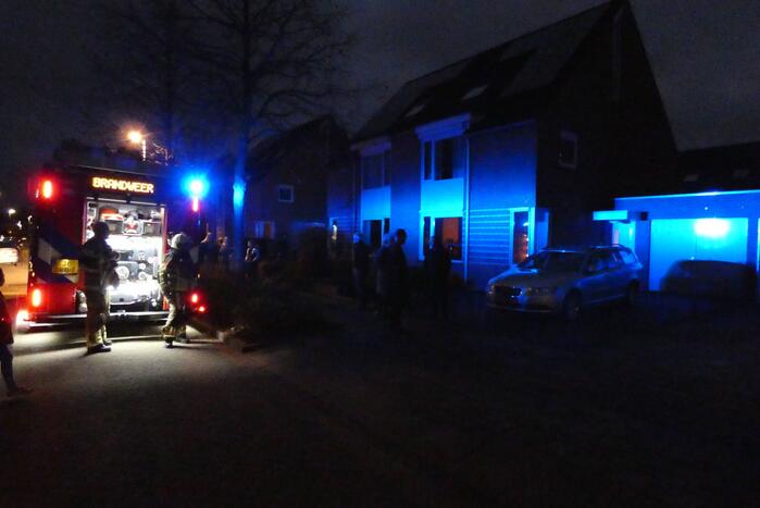 Brandweer controleert riool na gaslucht