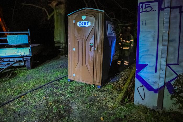 Dixi in brand gestoken