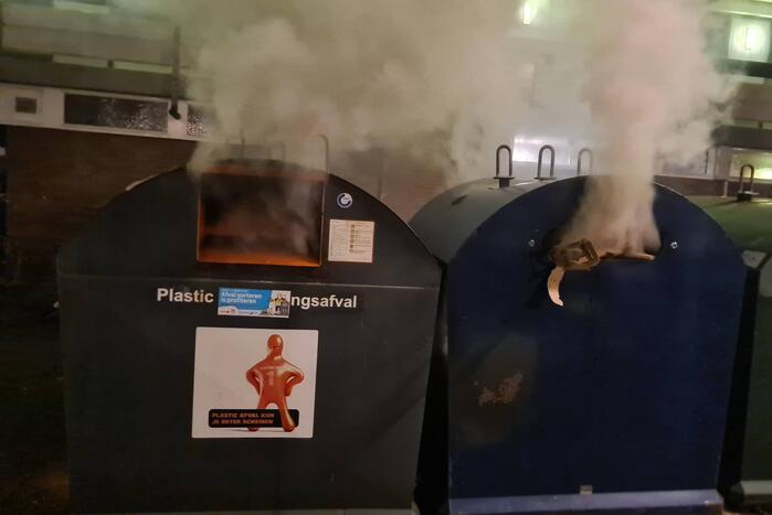Flinke rookontwikkeling door brand in containers