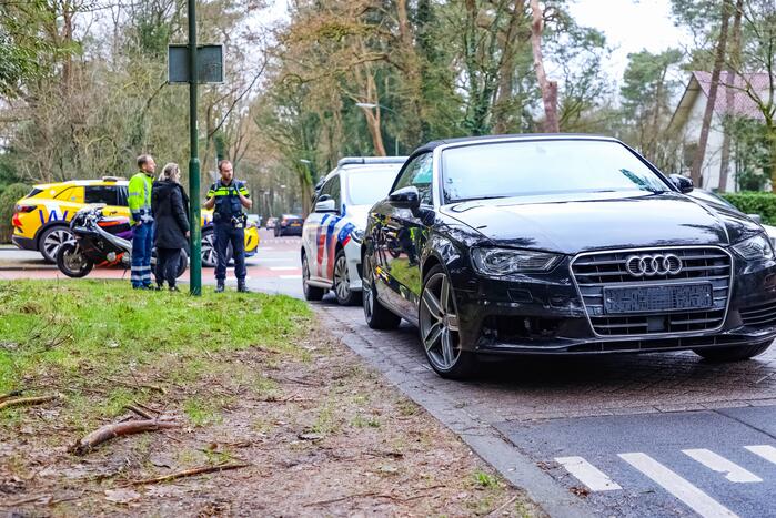 Aanrijding tussen motor en auto