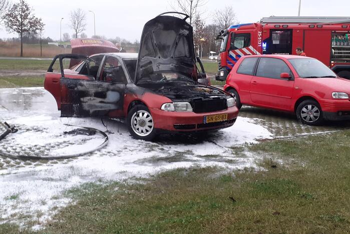 Auto verwoest door brand