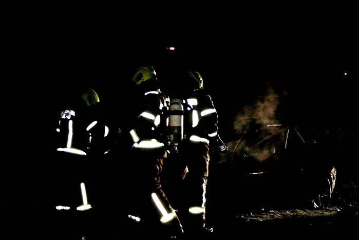 Auto verwoest door brand