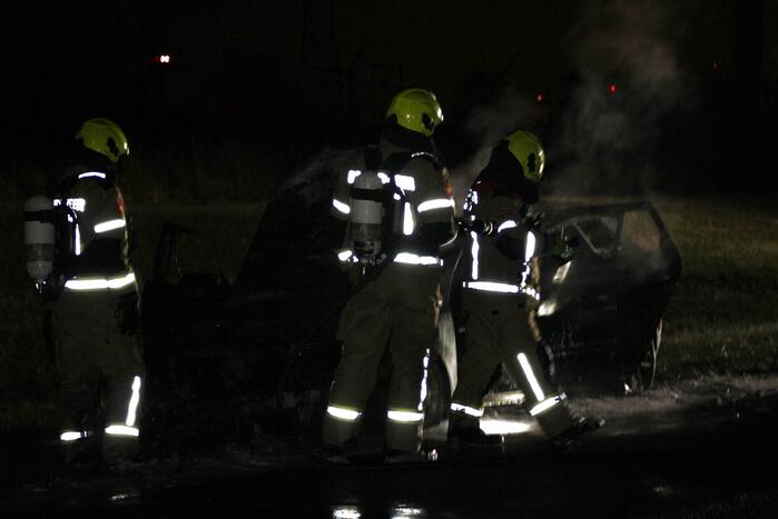Auto verwoest door brand