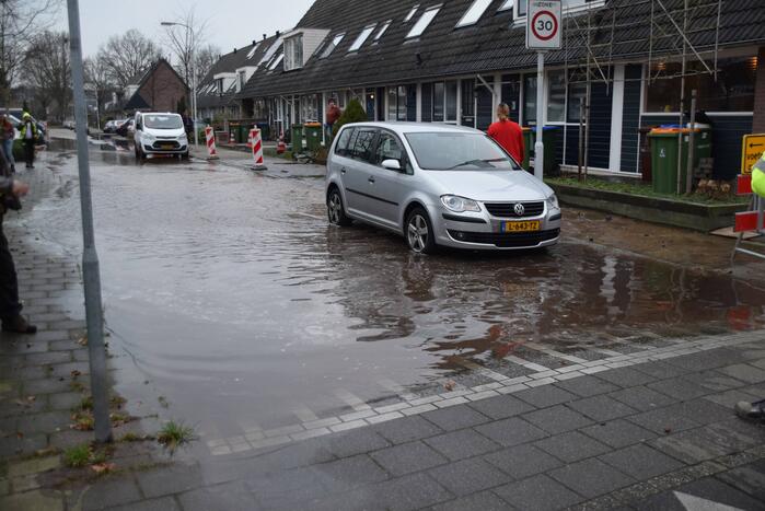 Aanleg glasvezel zorgt voor waterleidingbreuk