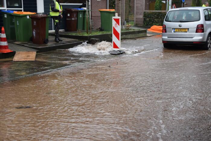 Aanleg glasvezel zorgt voor waterleidingbreuk